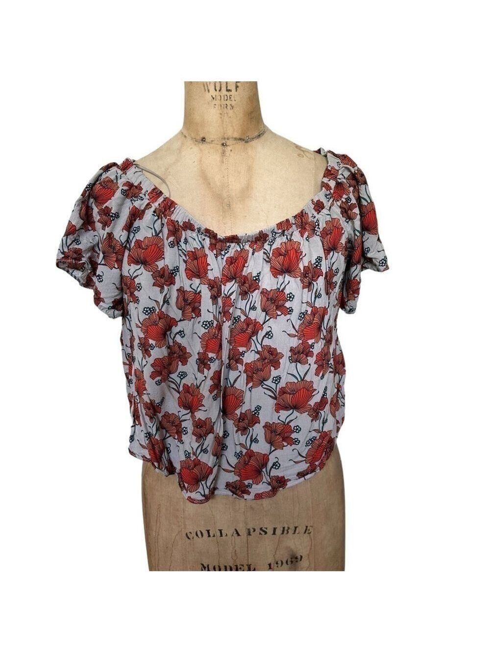 ASTR The Label Women’s Ruffle Off Shoulder Cropped Top Red Medium Floral AT11565